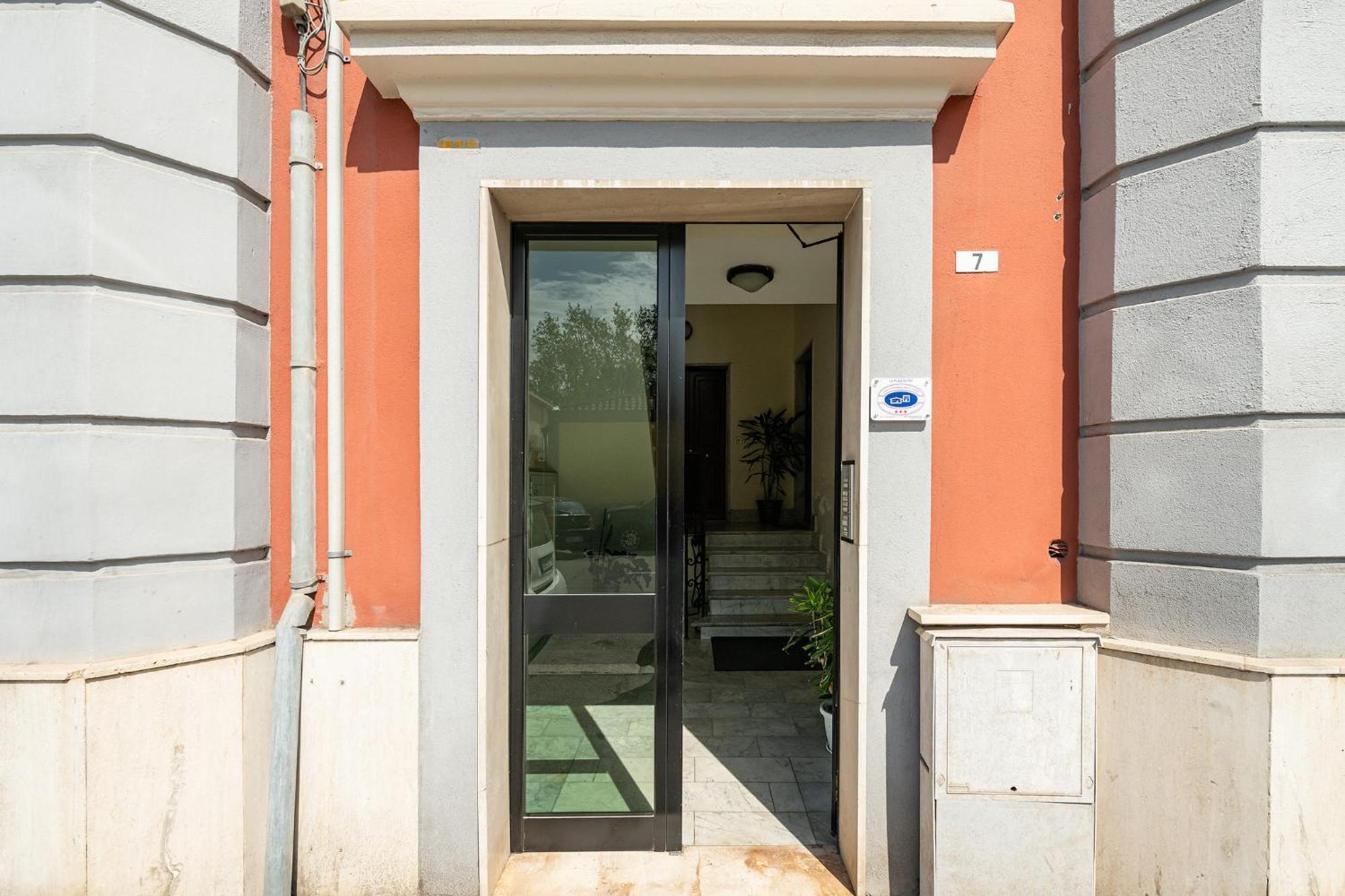 La Plaia Suites 卡利亚里 外观 照片